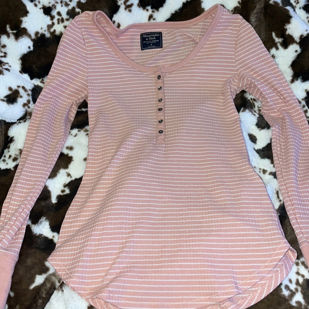 Abercrombie long sleeve small
